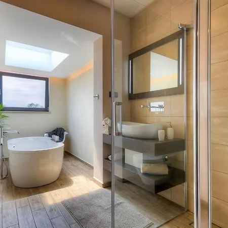 Onyx Holiday home *