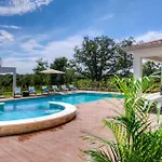 Onyx Hébergement de vacances *